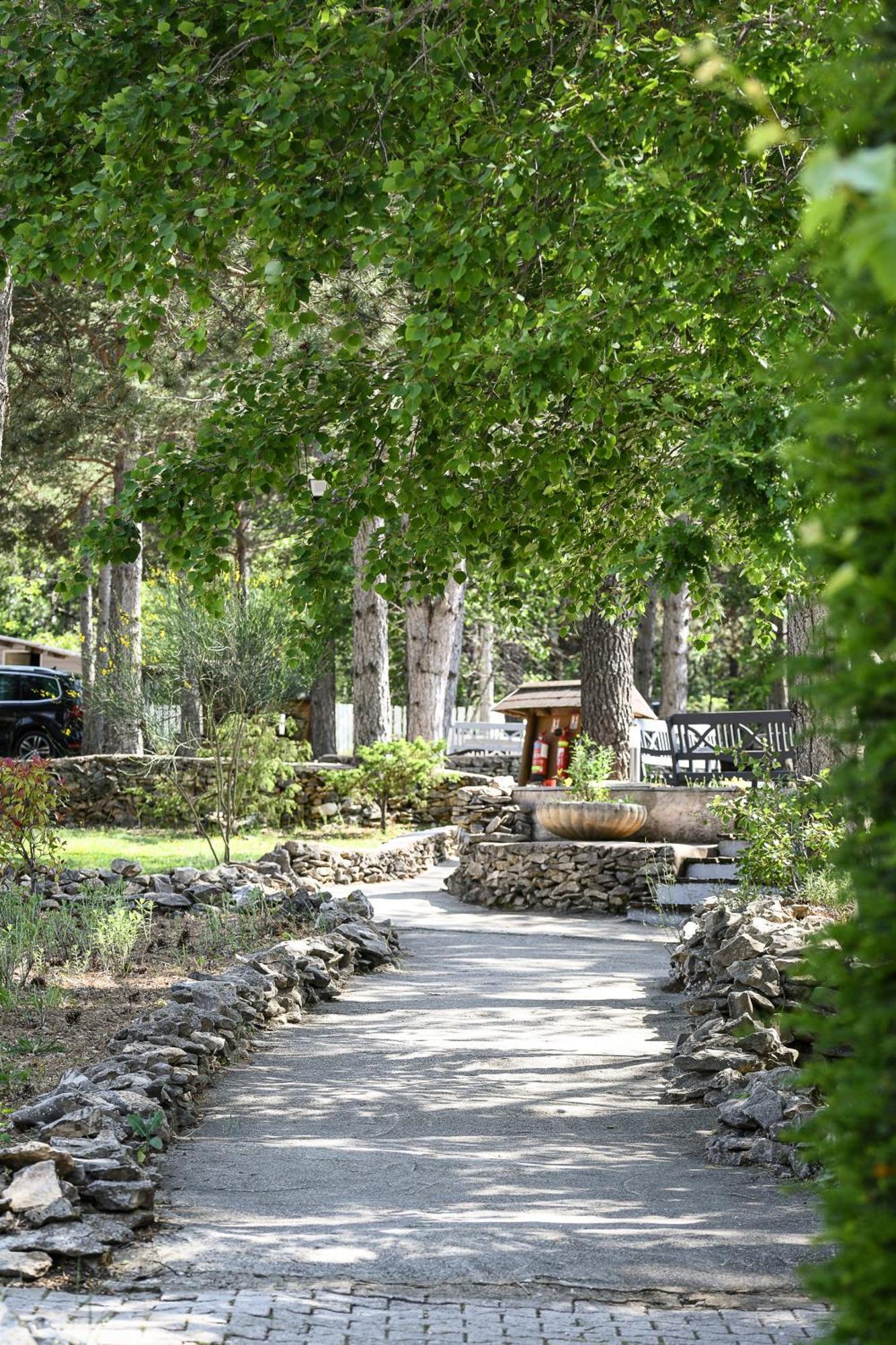 Domaine Du Val De Sault Hotel Exterior foto